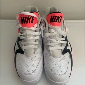 Men’s Nike sneakers size 10